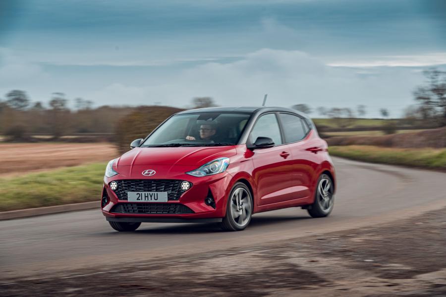  Hyundai i10 2019 года  (UK) (фото 8 из 55)